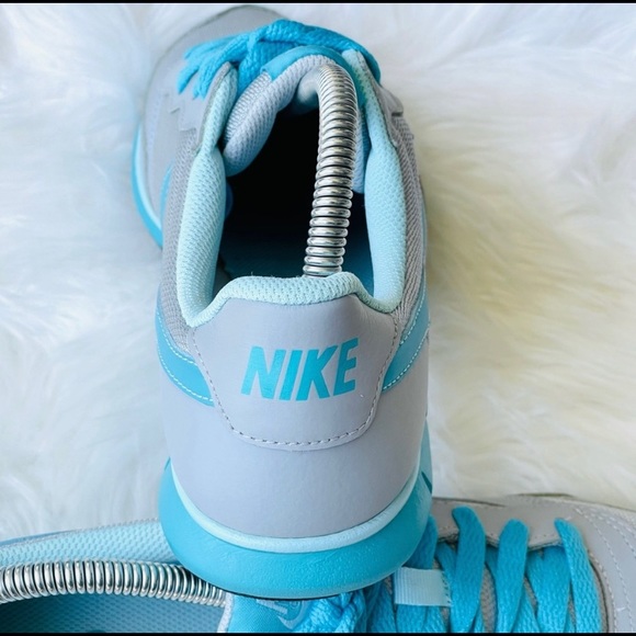 Nike Running Shoes Women’s Size 10 - Picture 5 of 9